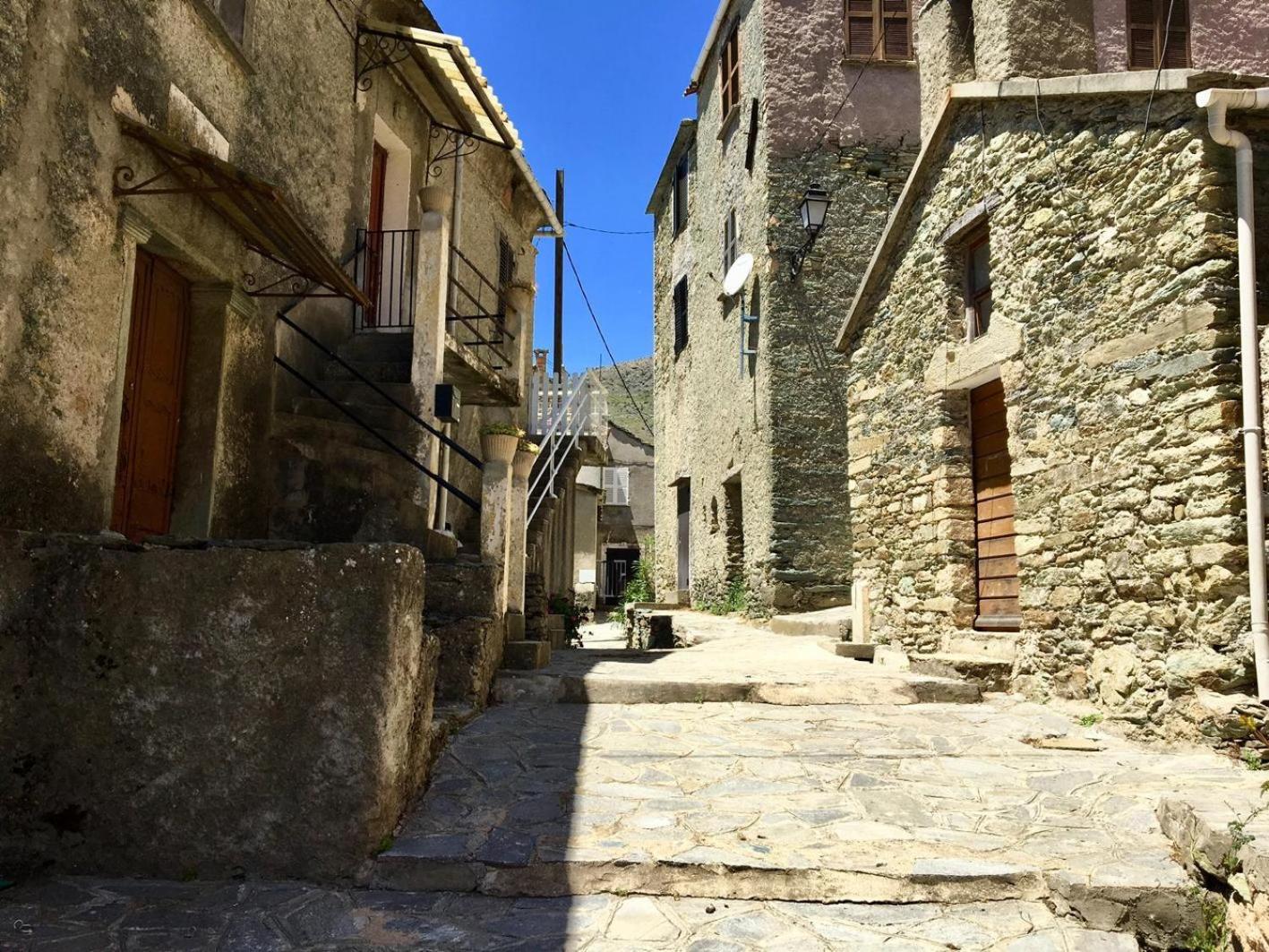 Nuits Magiques Au Village Entre Mer Et Montagnes Bigorno Dış mekan fotoğraf